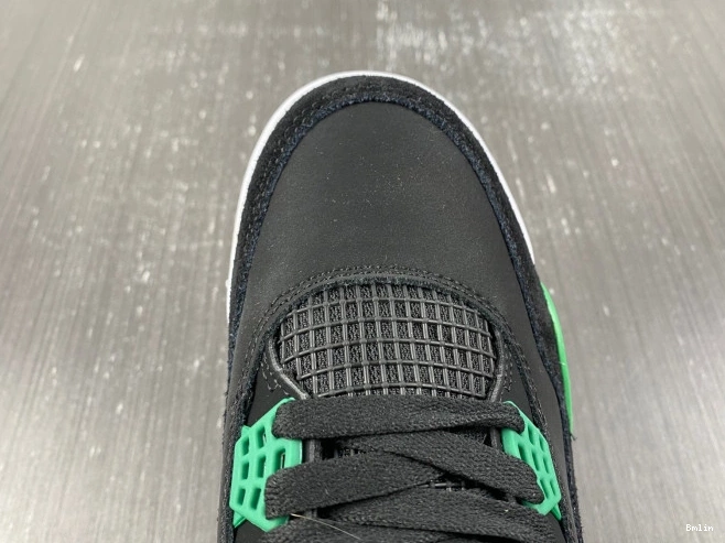 Boostmaster lin 4 Jordan Retro SB DR5415-030 0630